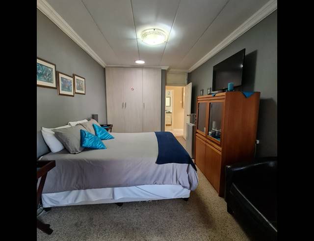 6 BEDROOM HOUSE FOR SALE IN SASOLBURG CENTRAL